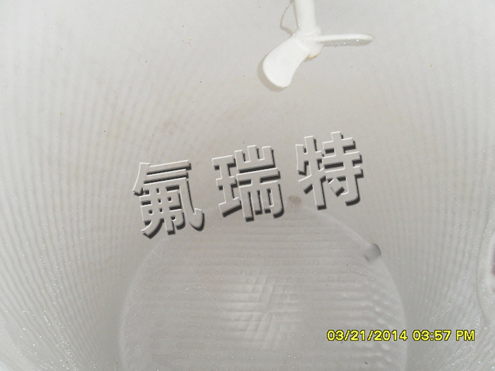 鋼襯塑儲(chǔ)罐、反應(yīng)釜