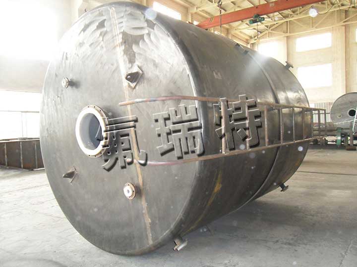 鋼襯塑儲(chǔ)罐、反應(yīng)釜